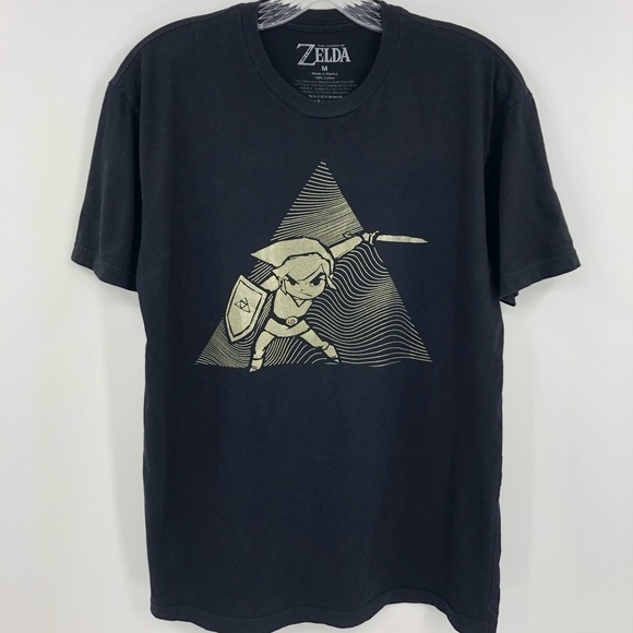Nintendo The Legend of Zelda M Black Gold T-Shirt with Link & the Triforce - Picture 2 of 6